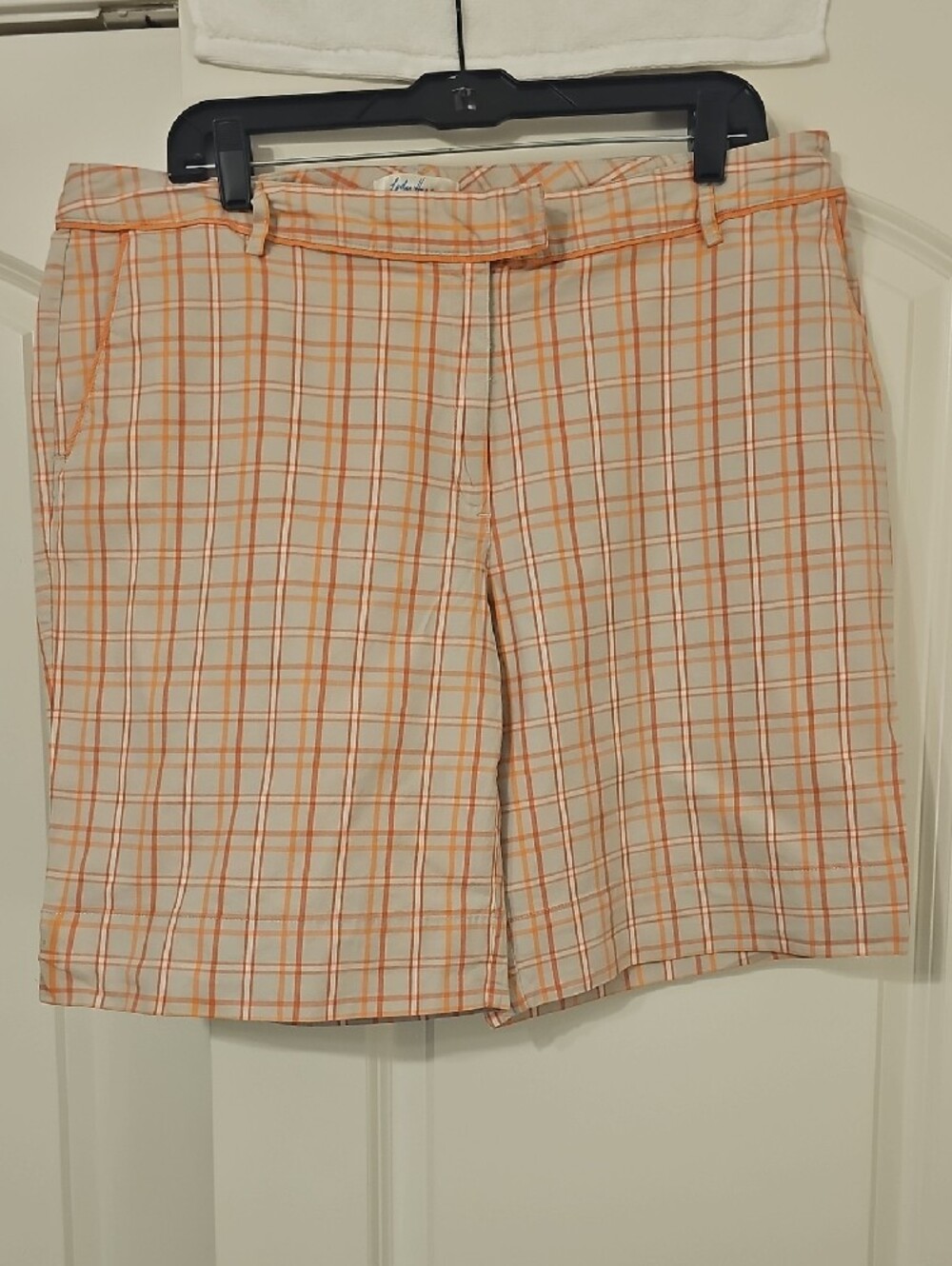 Lady Hagen Beige and Orange Plaid Golf Shorts